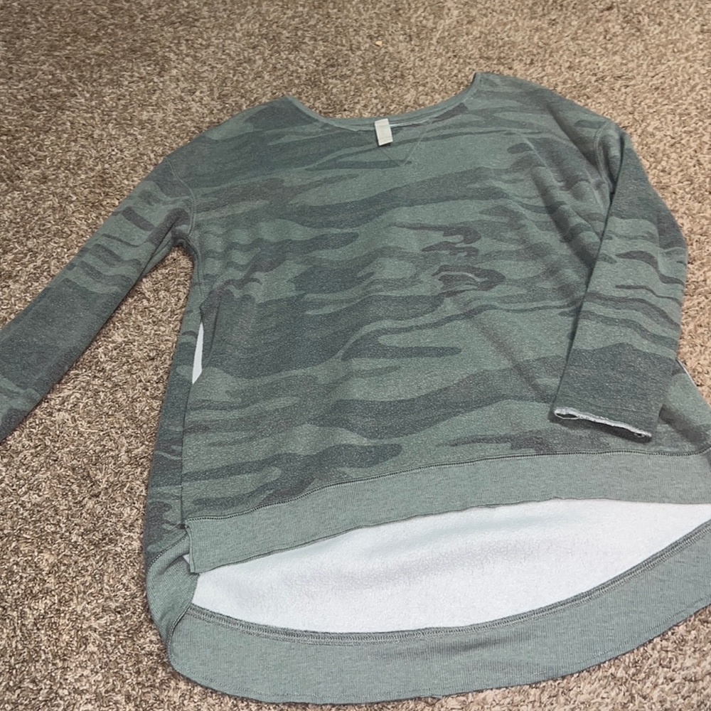 Camo long sleeve with slits on side.